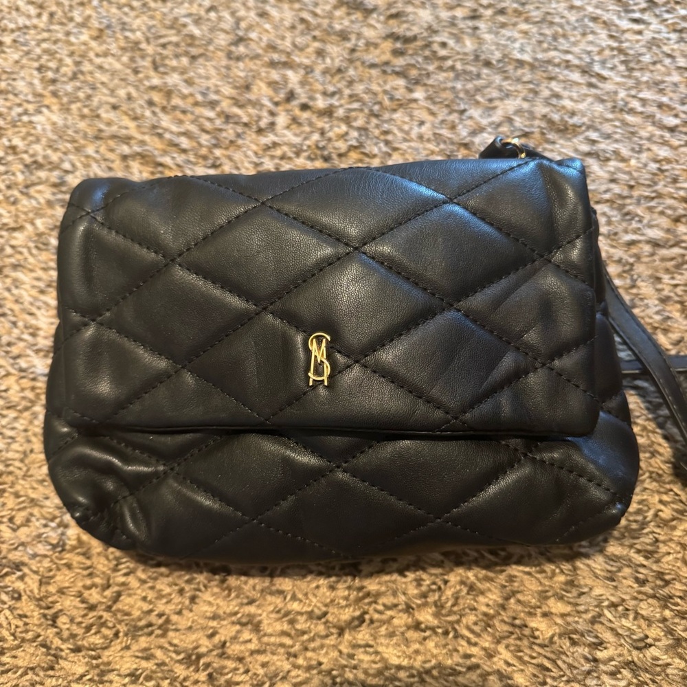 Steve Madden Black Quilted Crossbody/Shoulder Bag - Picture 6 of 7
